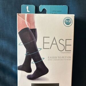 Ease Black Compression Socks for Men 20-30 mmHg size large short